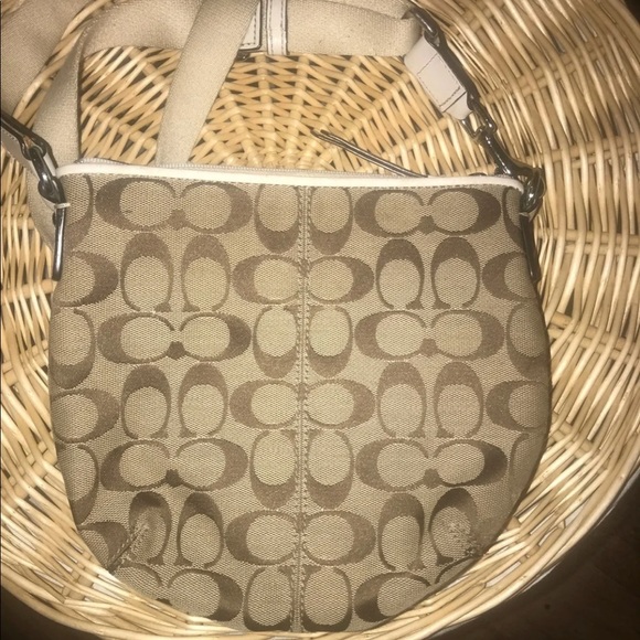 Coach crossbody - Picture 2 of 4